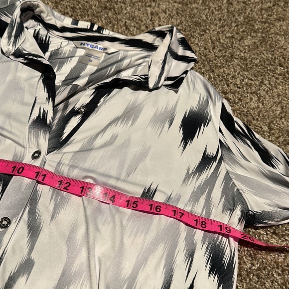 Nygard silky-feel tie-waist 3/4 sleeve collared button-up shirt (M) EUC! - Picture 6 of 9